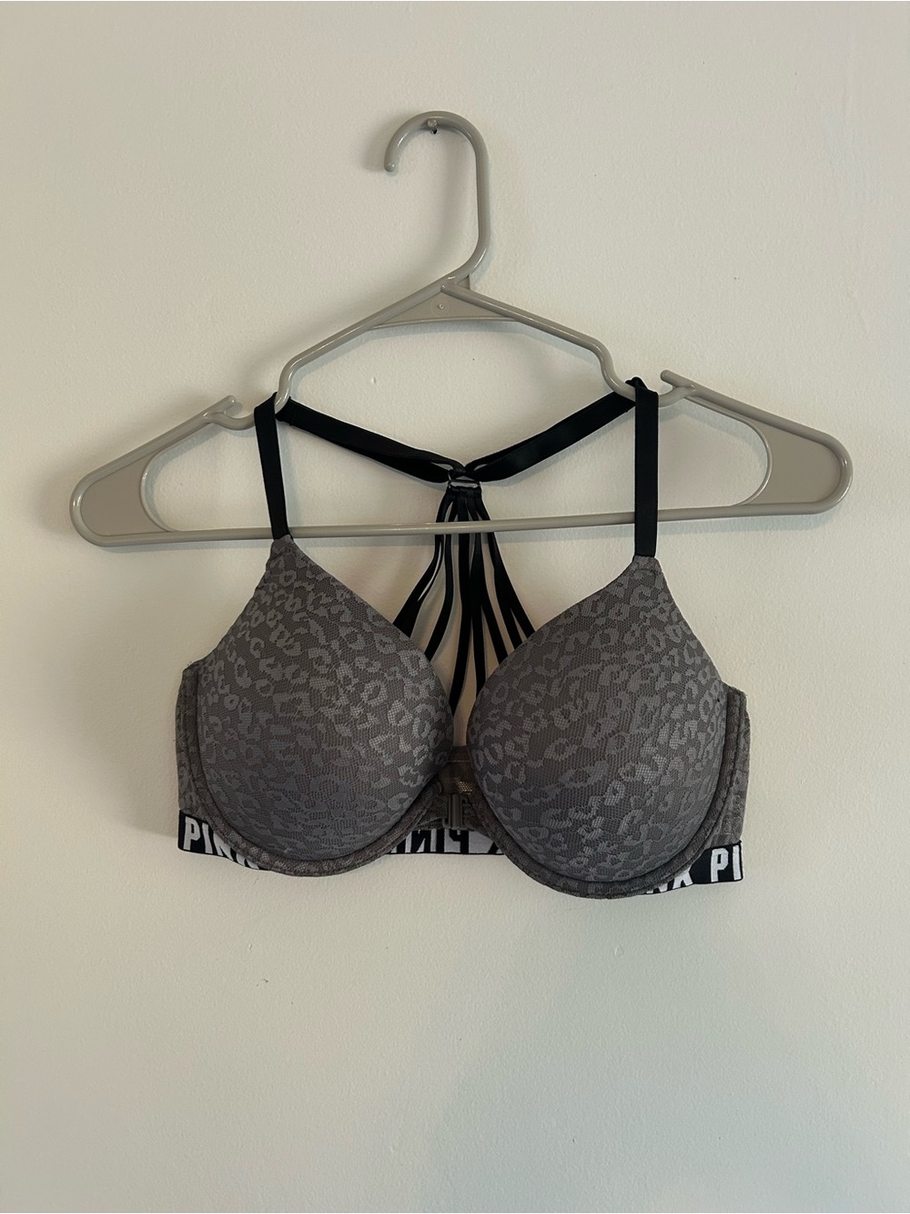 PINK Victoria's Secret Gray Leopard Strappy Push-Up Bra